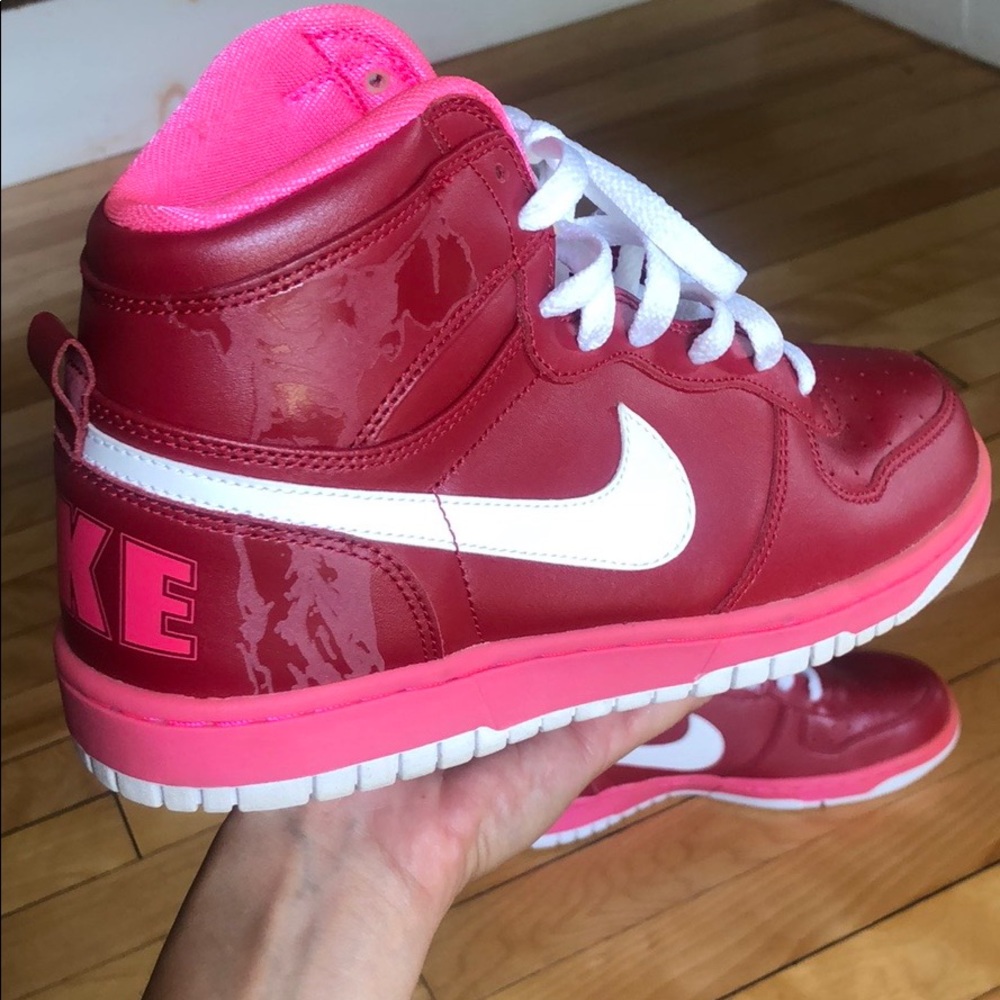 NIKE SAINT VALENTINE LIMITED EDITION